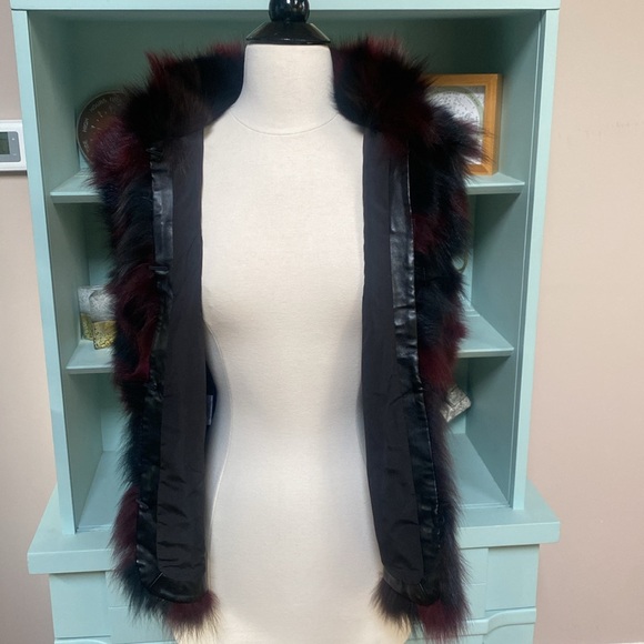 BCBG “Hudson” Fur Vest - Picture 4 of 13